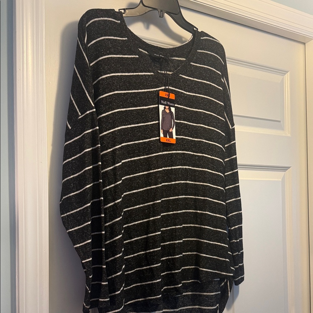 Well Worn Womens Charcoal and White Striped Crewneck Sweater XXL  NWT